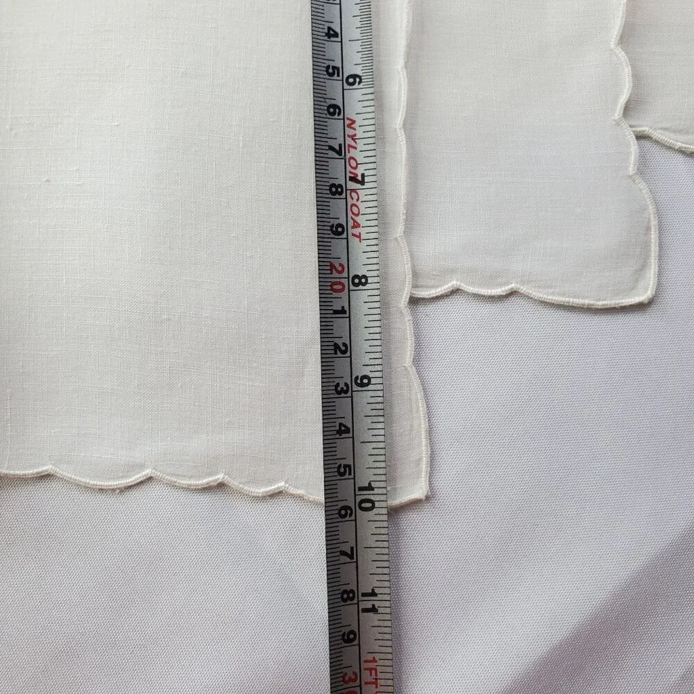 6 VTG Linen Embroidered Scalloped Edge Cocktail Napkins White Floral appliqué